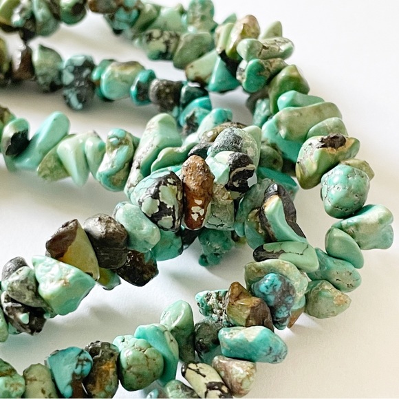 Genuine natural turquoise chip nugget strand necklace - Picture 5 of 7